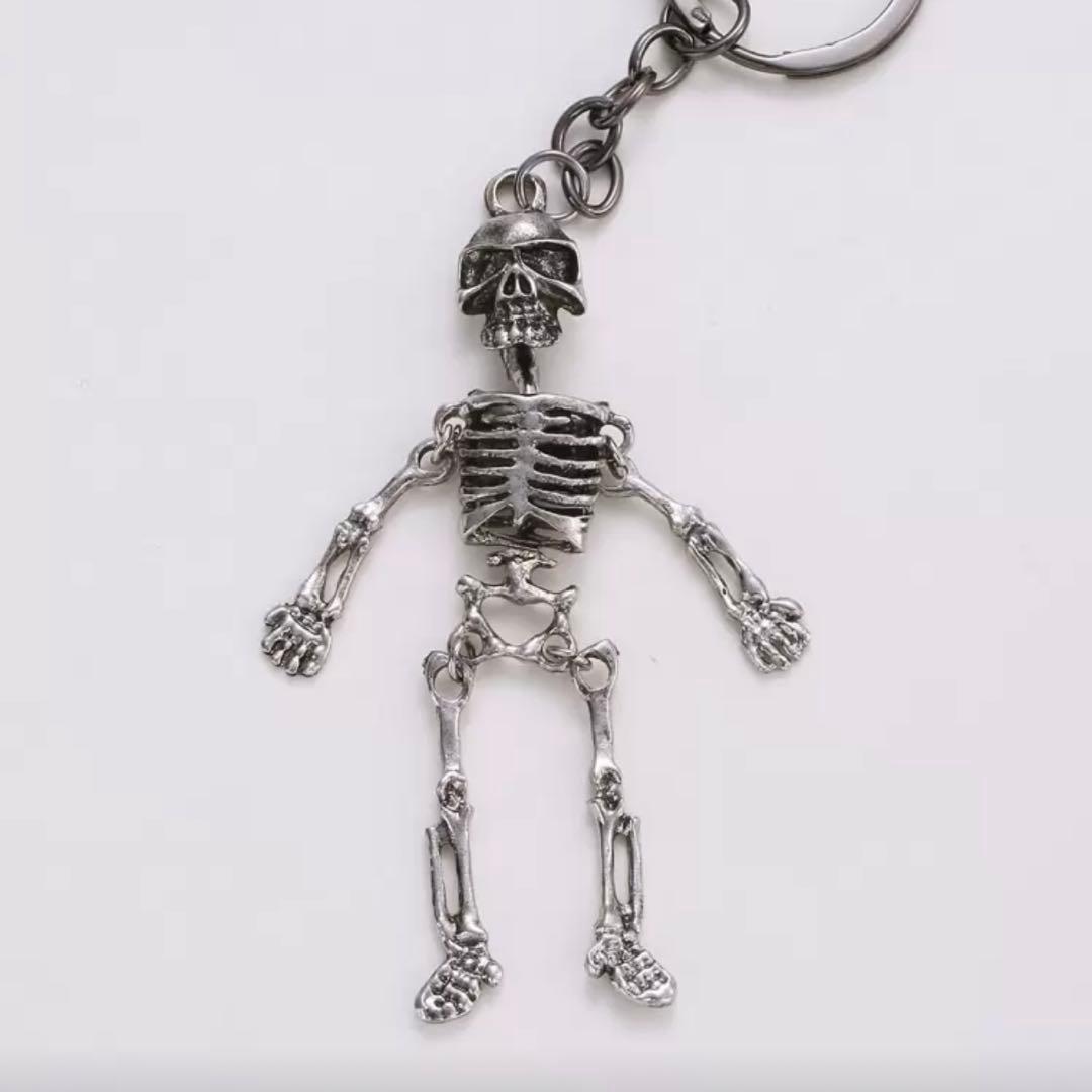 スカルデザインキーホルダー - メルカリ
