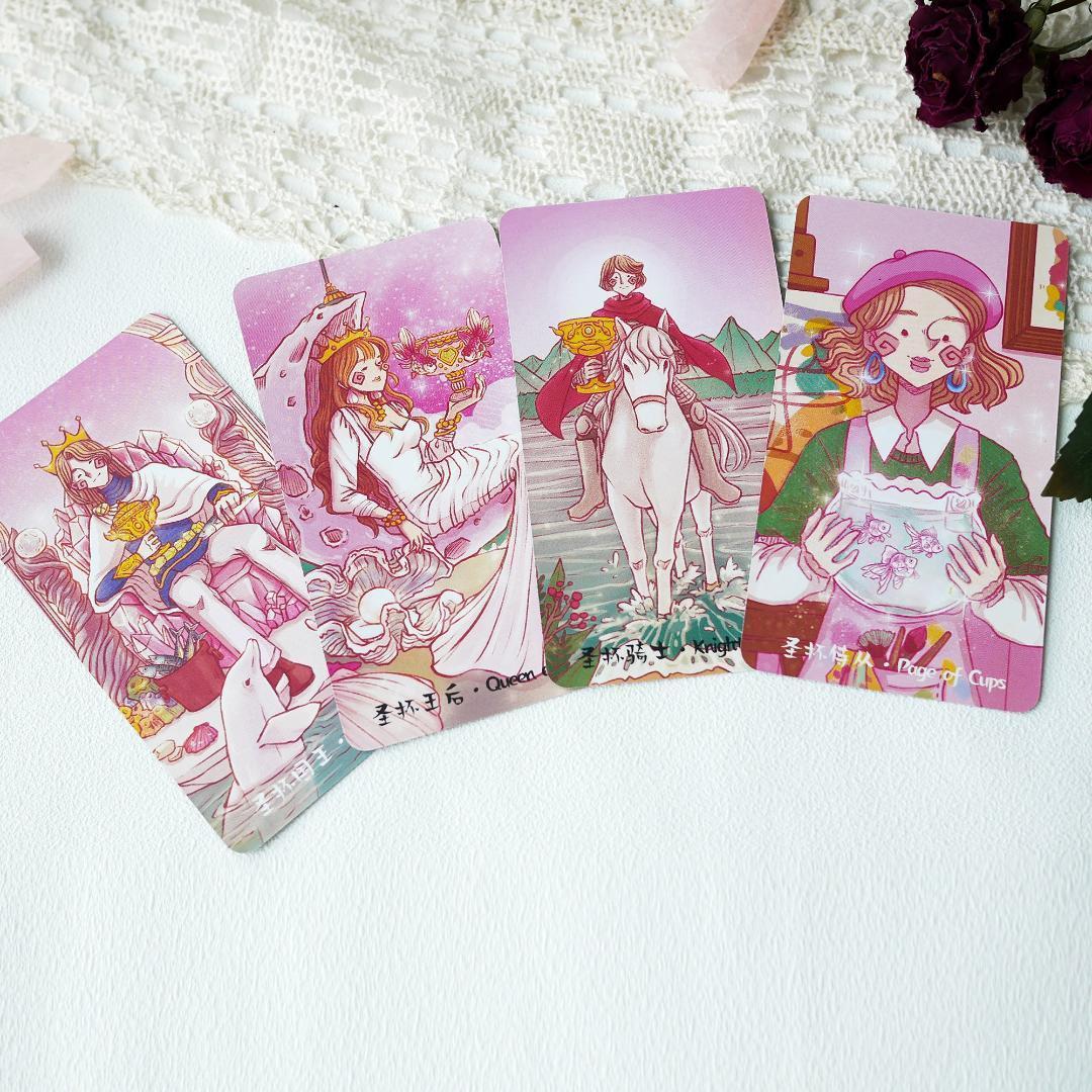 正規品タロットカード】豪華箔押し仕様✨童話や物語を描いた絵本のよう