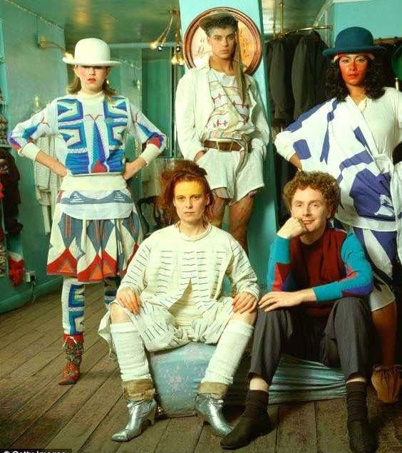 ヴィヴィアンウエストウッド　美品！ワールズエンドサベージニット ヴィヴィアンウエストウッド 美品！ワールズエンドサベージニット