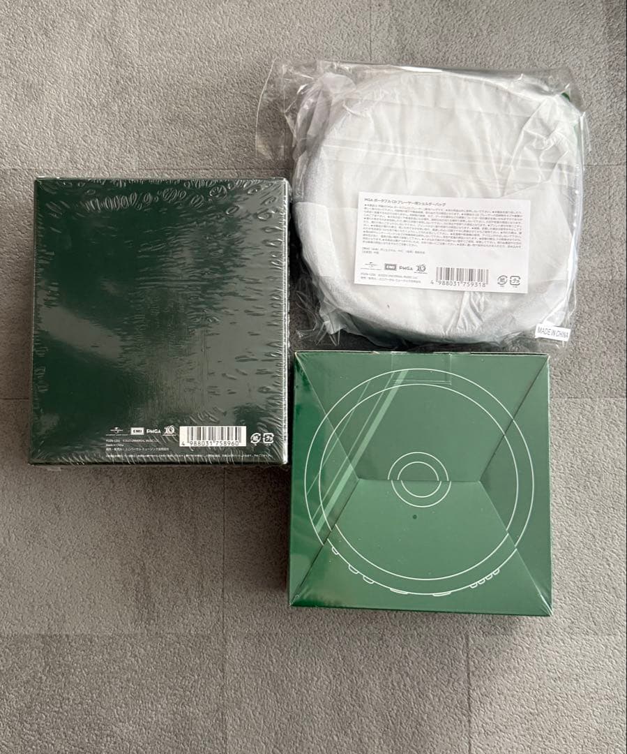 Mrs.GREENAPPLE ミセスポータブルCDプレイヤー3点セット - メルカリ