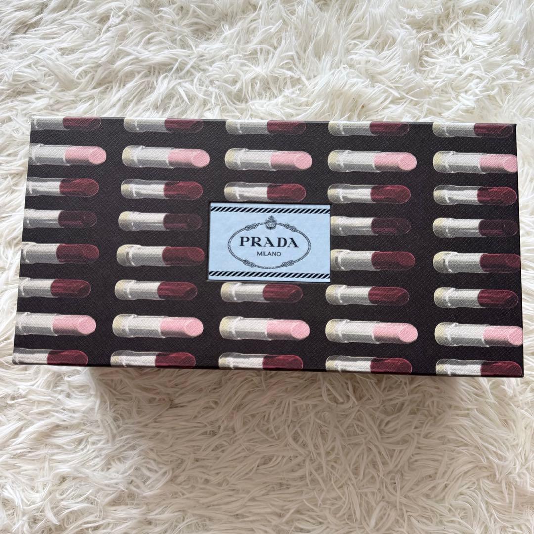 プラダ】パンプス エナメル リボン ゴールド金具 34 黒 赤 花柄 箱付