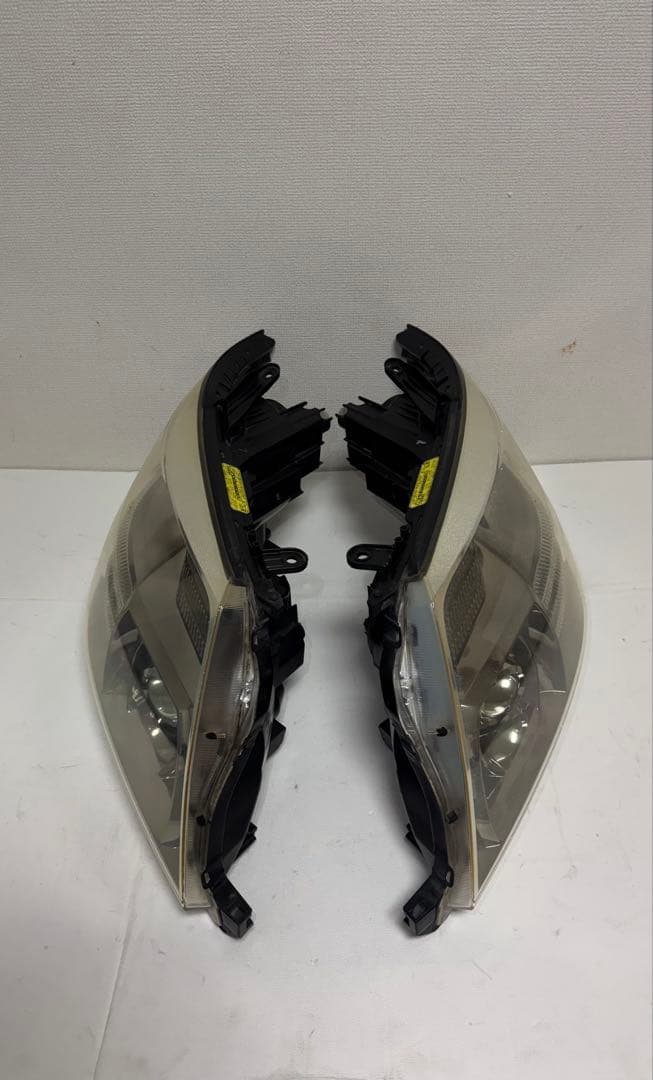 送料込 トヨタ アルファード10系 後期 純正 HID ヘッドライト 左右