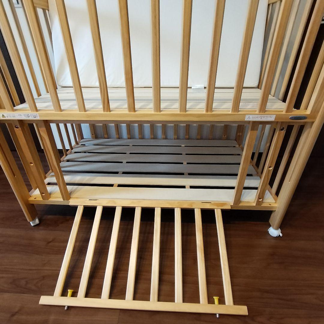 美品】アネシス ベビーベッド - メルカリ