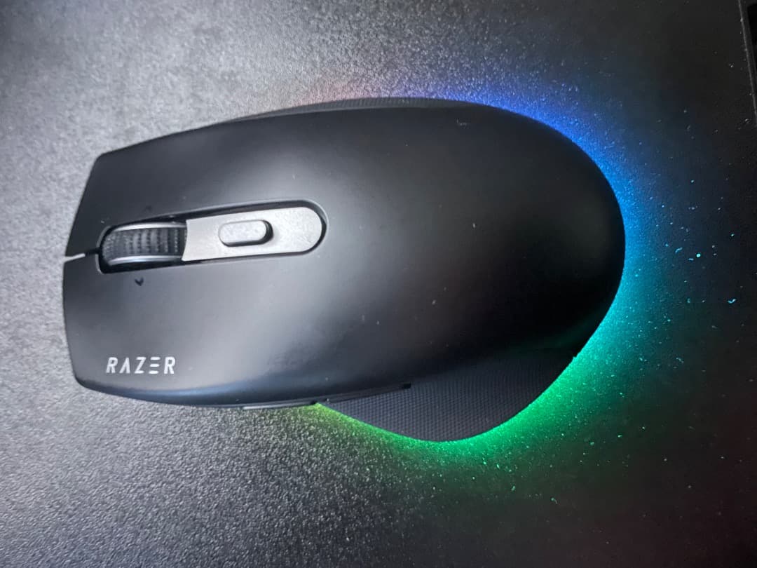 【極美品】Razer Pro Click v2 エルゴノミクスマウス Razer Pro Click V2 Vertical Wireless Mouse: 6 Button Ergonomic
