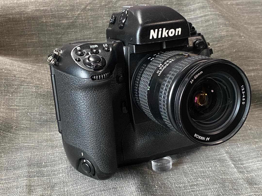 Nikon F5 &AF NIKKOR 24-50mm F3.3-4.5D - フィルムカメラクラシック