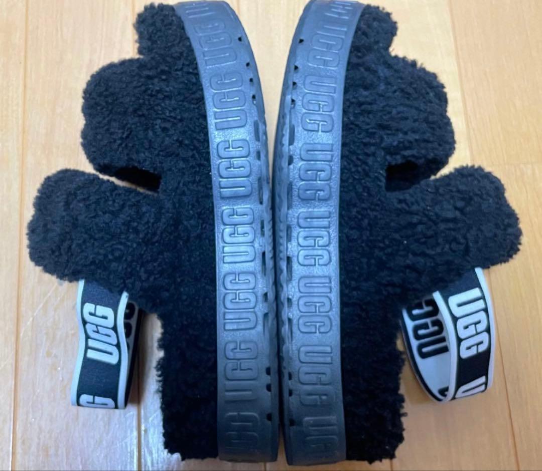 UGG Oh Fluffita サンダル - ブラック - メルカリ