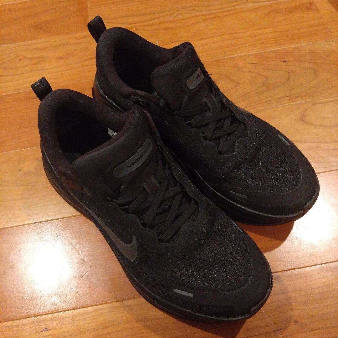 Nike ボメロプラス　(26.5cm)