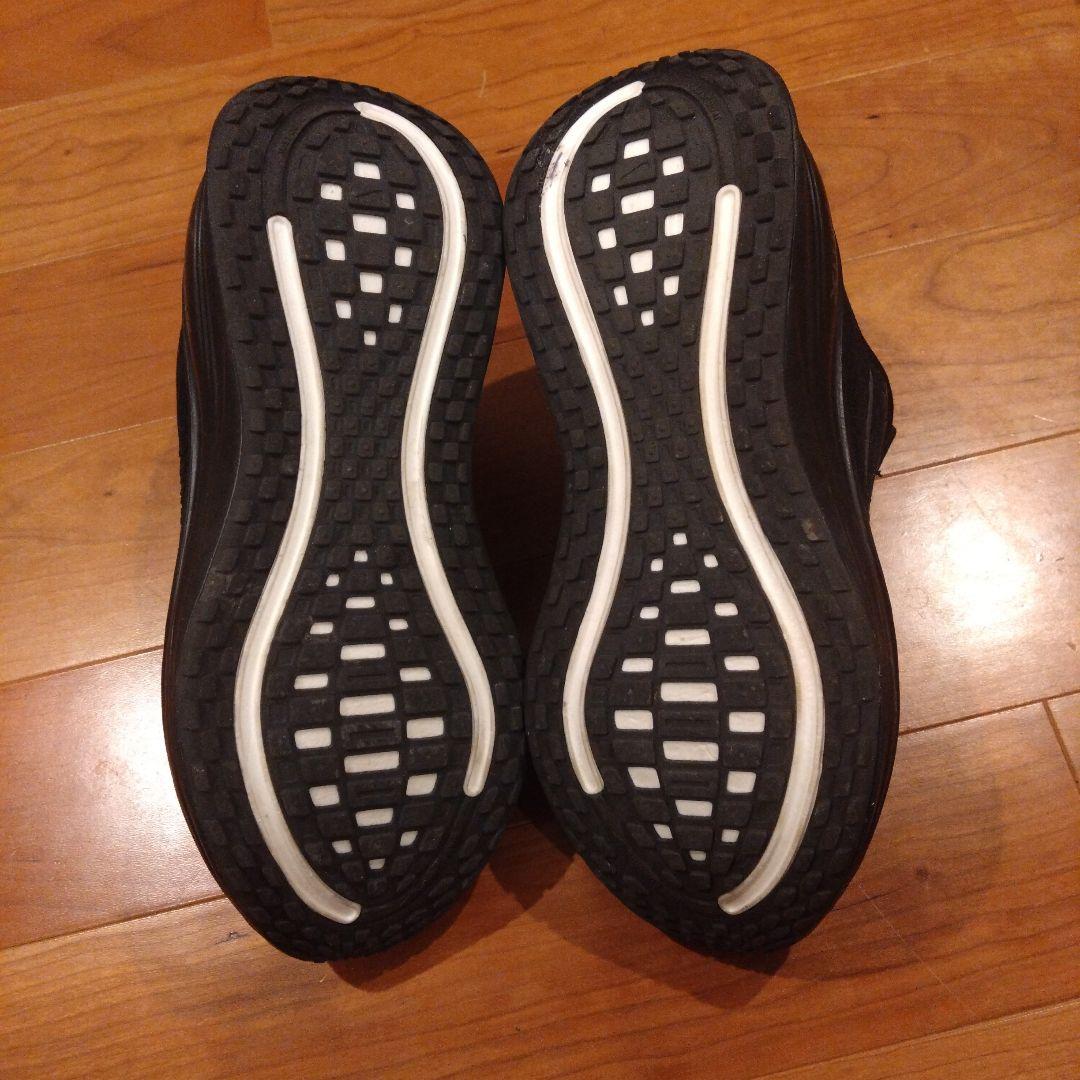 Nike ボメロプラス　(26.5cm)