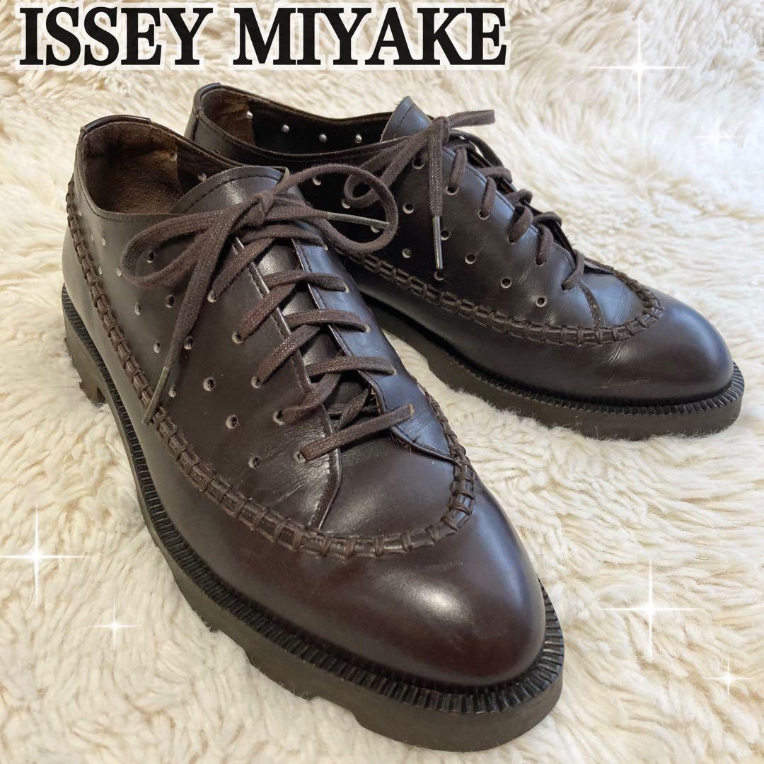 イッセイミヤケ ACCESSORY ドレスシューズ パンチング ダークブラウン イッセイミヤケ ACCESSORY ドレスシューズ パンチング ダークブラウン