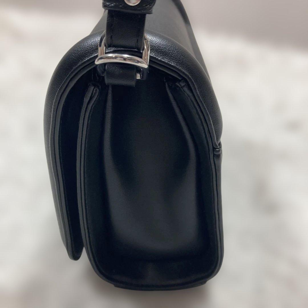 ほぼ未使用！入手困難 ディーゼル ショルダーバッグ ハート レザー