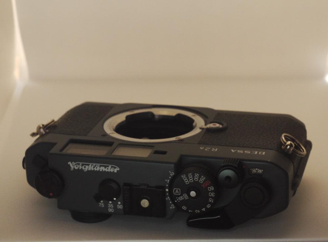 販売 中家電・スマホ・カメラ - Voigtlander BESSA-R2A Gray