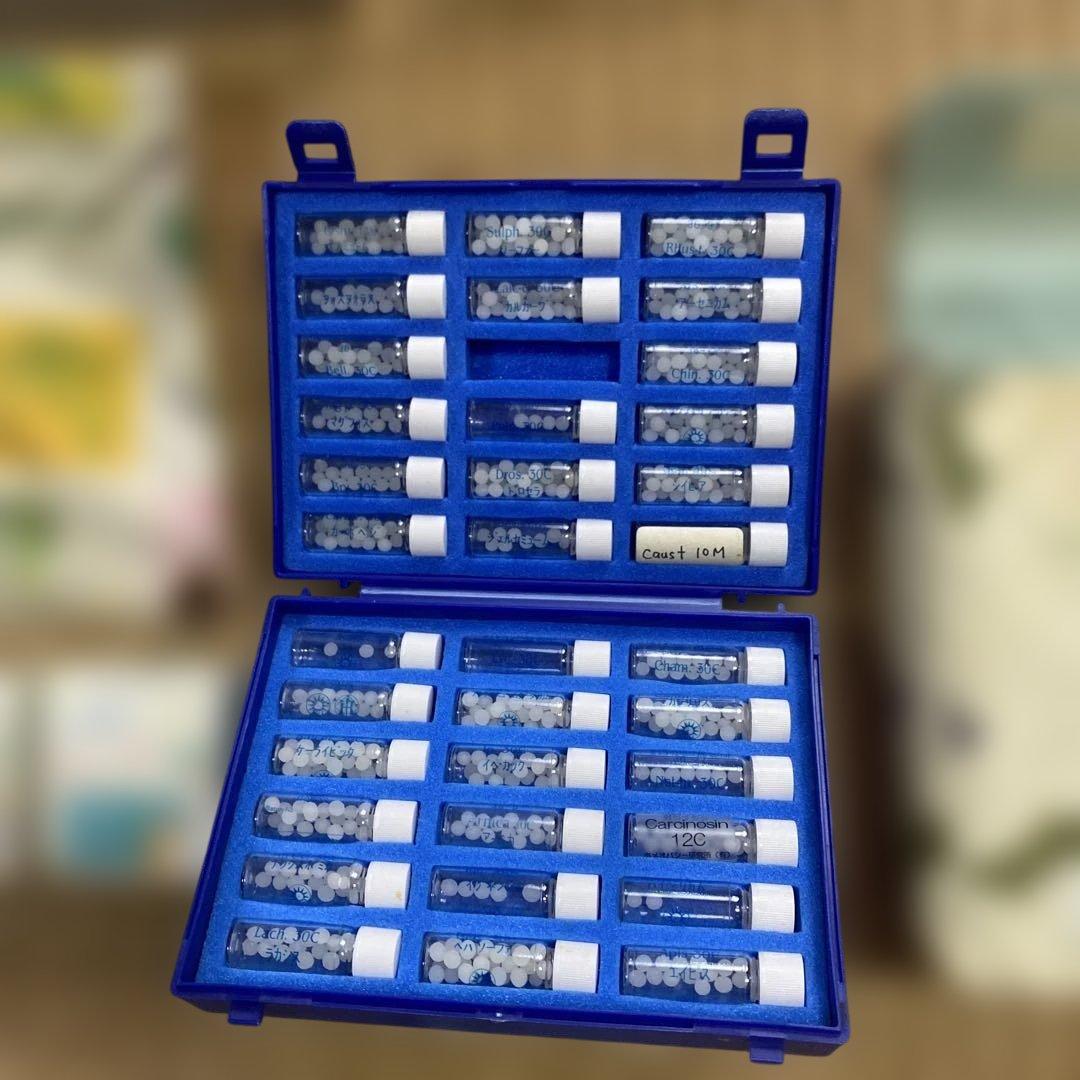 ホメオパシー書籍13冊とレミディセット