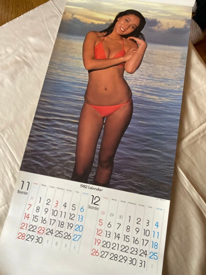 1982年 浅野ゆう子 ビキニカレンダーLovely未使用 マニアコレクション