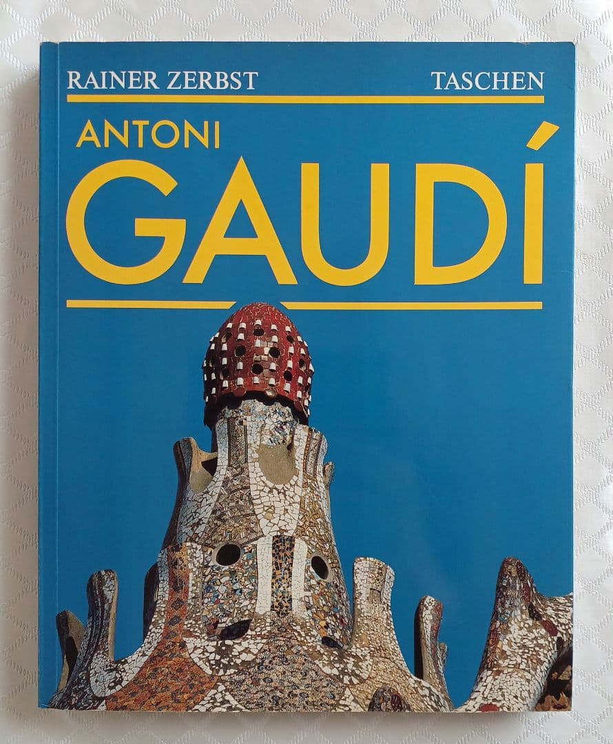 ANTONI GAUDÍ ガウディ ドイツ語版 - メルカリ