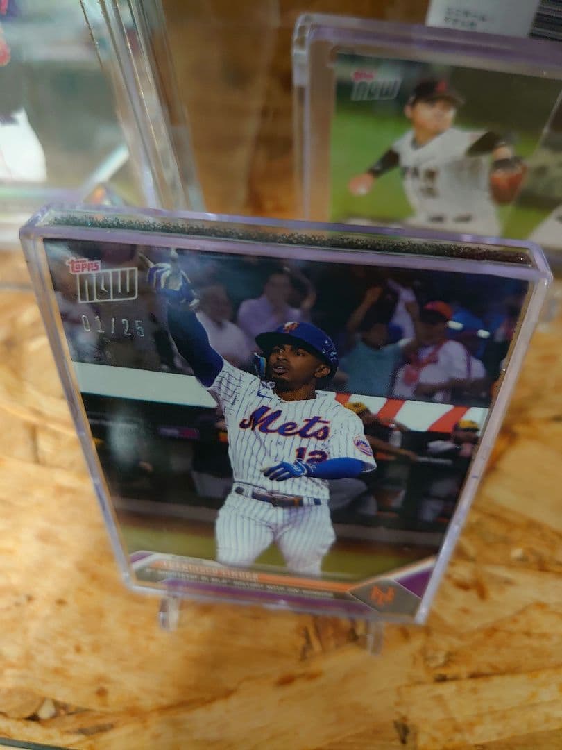 200HR達成記念1/25 フランシスコ・リンドーア topps now MLB - メルカリ