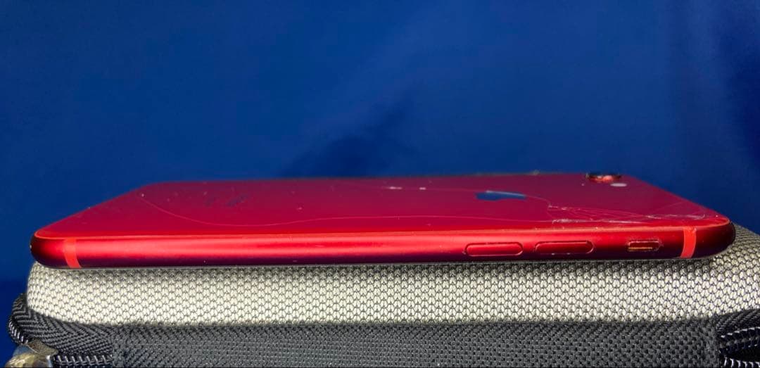 iPhone 8 256GB (PRODUCT)RED SIMフリー 背面割れ有 - メルカリ