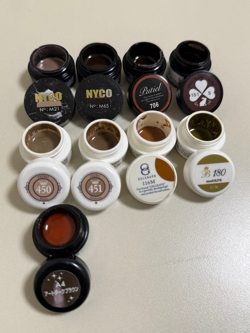 プロ/カラージェル55色まとめ売り/1つあたり150円/INITY/VETRO - メルカリ