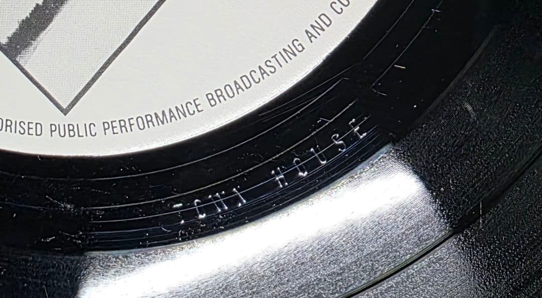 UK初期 U2 / WAR A-1U/B-1U 美音盤 Town Houseko - メルカリ