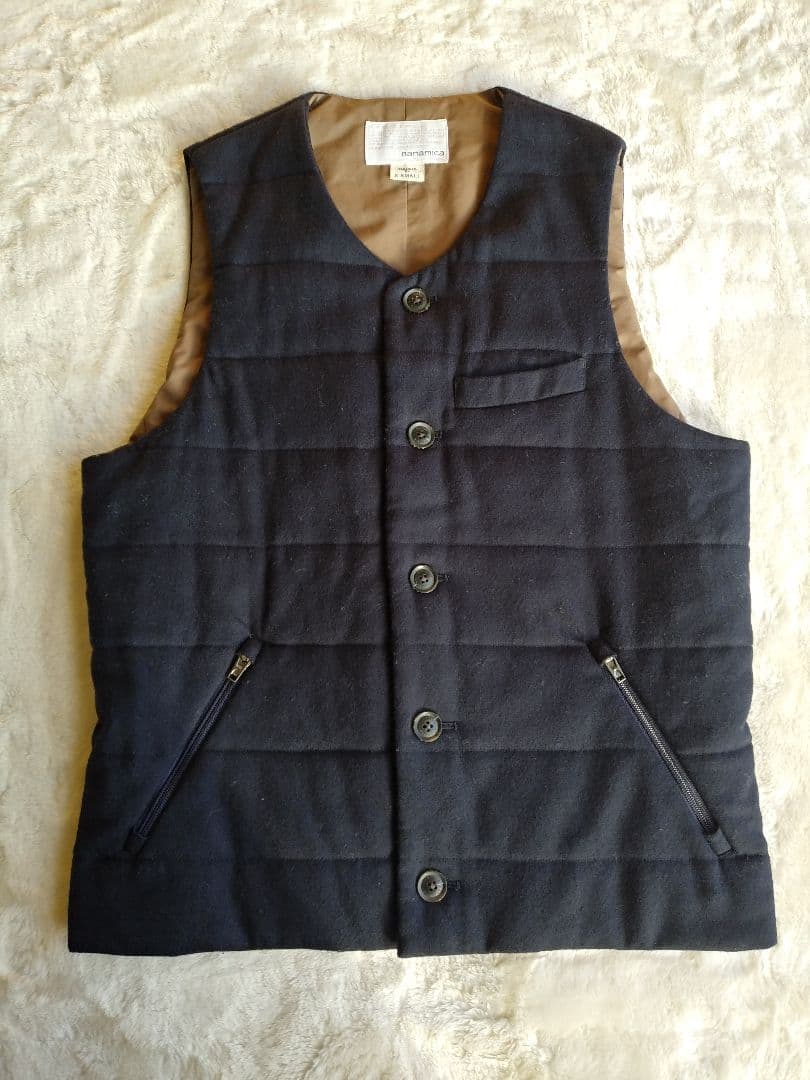 ナナミカ　プリマロフト　ウールベスト　sizeXS　ネイビー　オンオフ着用可 ナナミカ プリマロフト ウールベスト sizeXS ネイビー オンオフ着用可