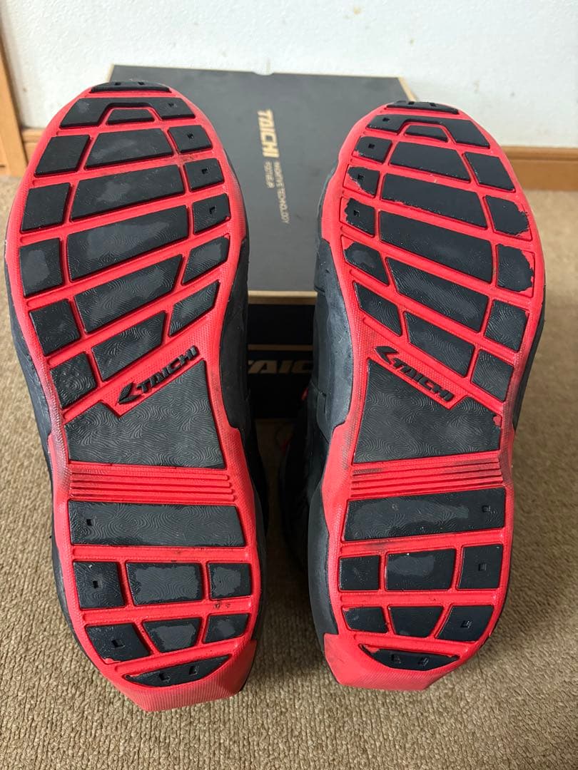 TAICHI RSS013 バイク用靴 ブラック/レッド　26.5cm