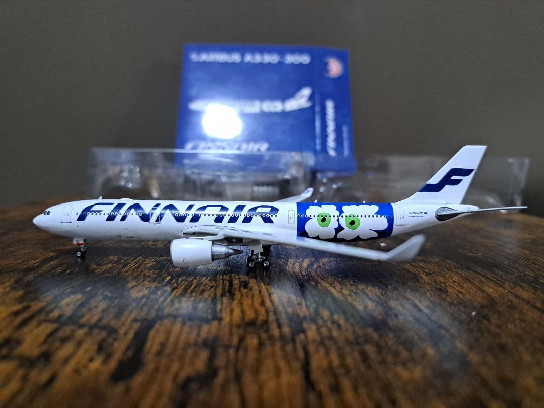 美品】FINNAIR A330-300 Marimekko 1/400 - メルカリ