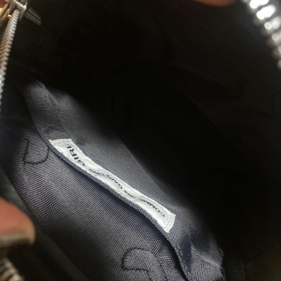 美品 フリル付きブラックハンドバッグ コムデギャルソンガール - メルカリ