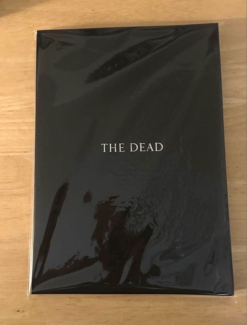 釣崎清隆写真集「THE DEAD」初版絶版品 - メルカリ