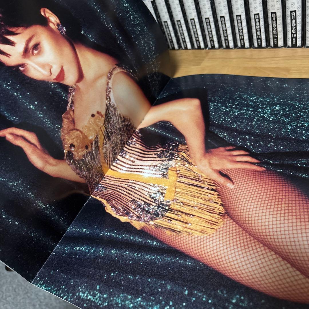 マドンナ 1990年 Blond Ambition Tour ツアーパンフレット - メルカリ