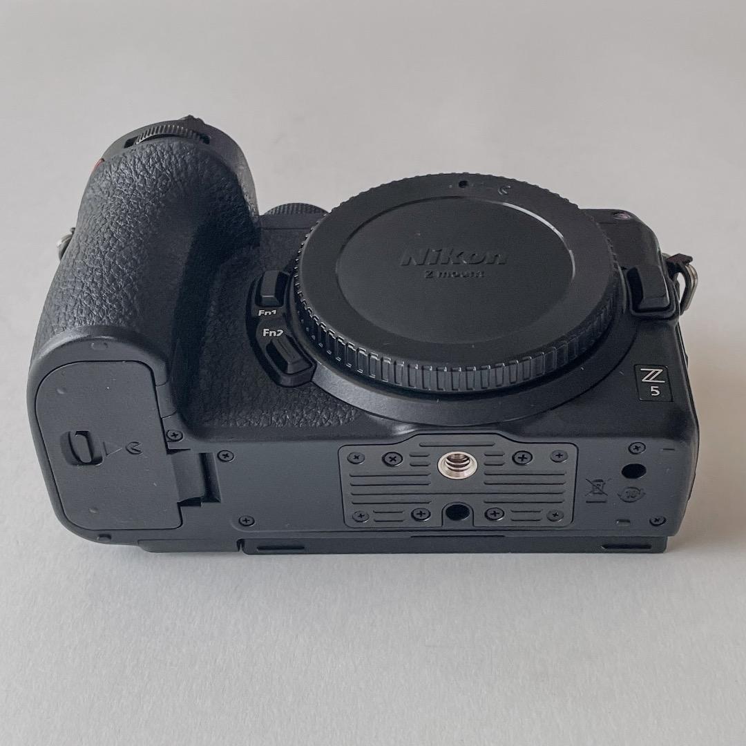 ニコン Nikon Z5 ミラーレスカメラ ボディ シャッター6,183回
