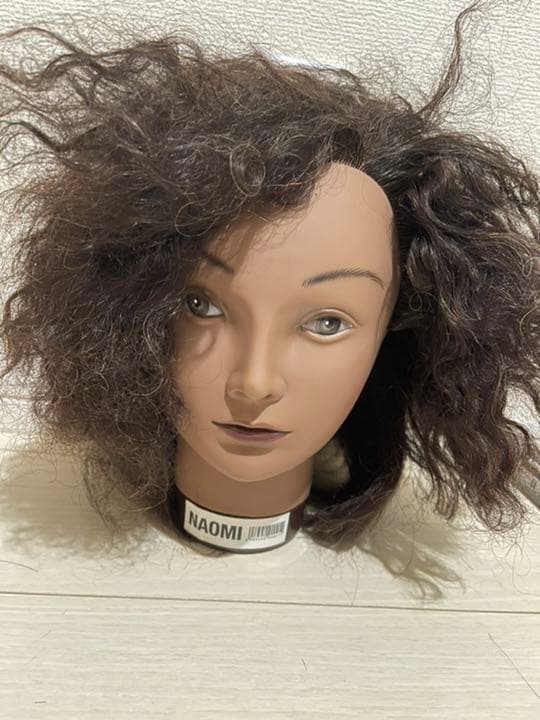 ナオミ 縮毛矯正用 ウィッグ - メルカリ