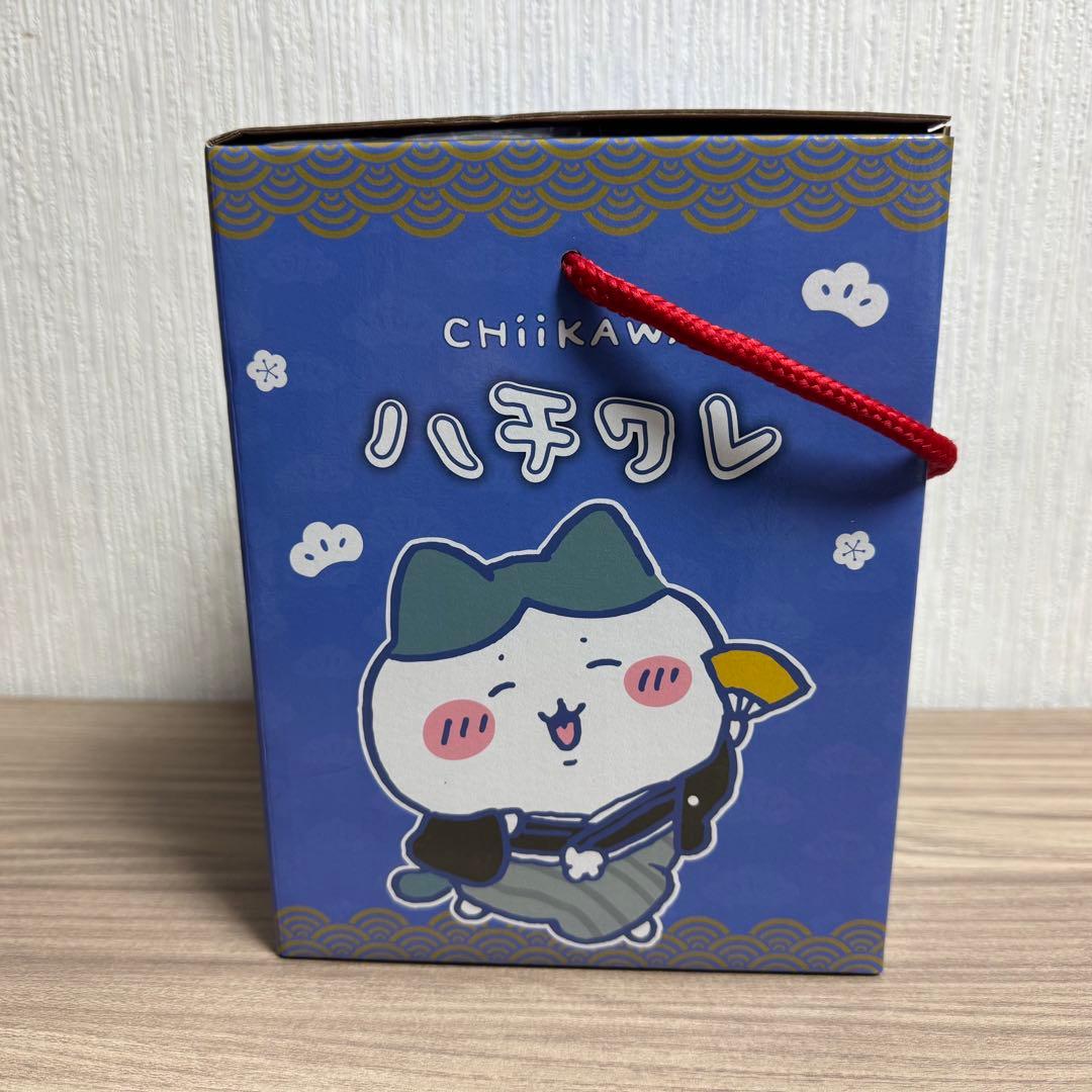 ちいかわ ダルマ型 貯金箱 ちいかわ ハチワレ 台湾 セブンイレブン