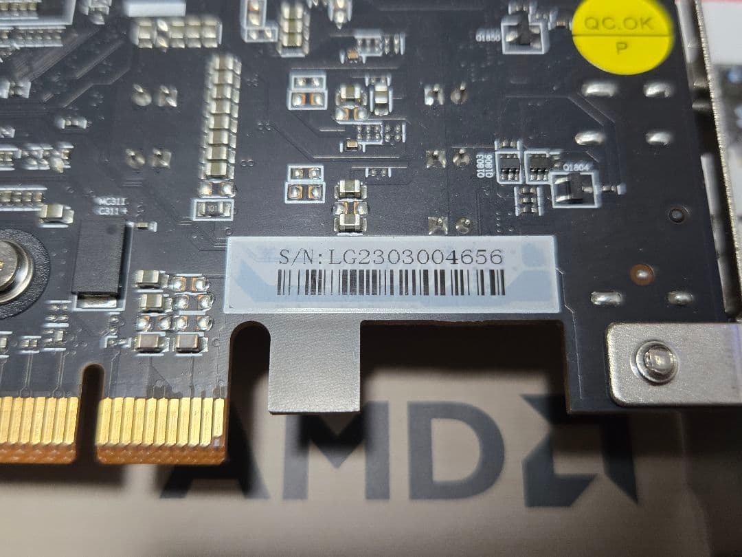 玄人志向 RD-RX6400-E4GB/LP - メルカリ