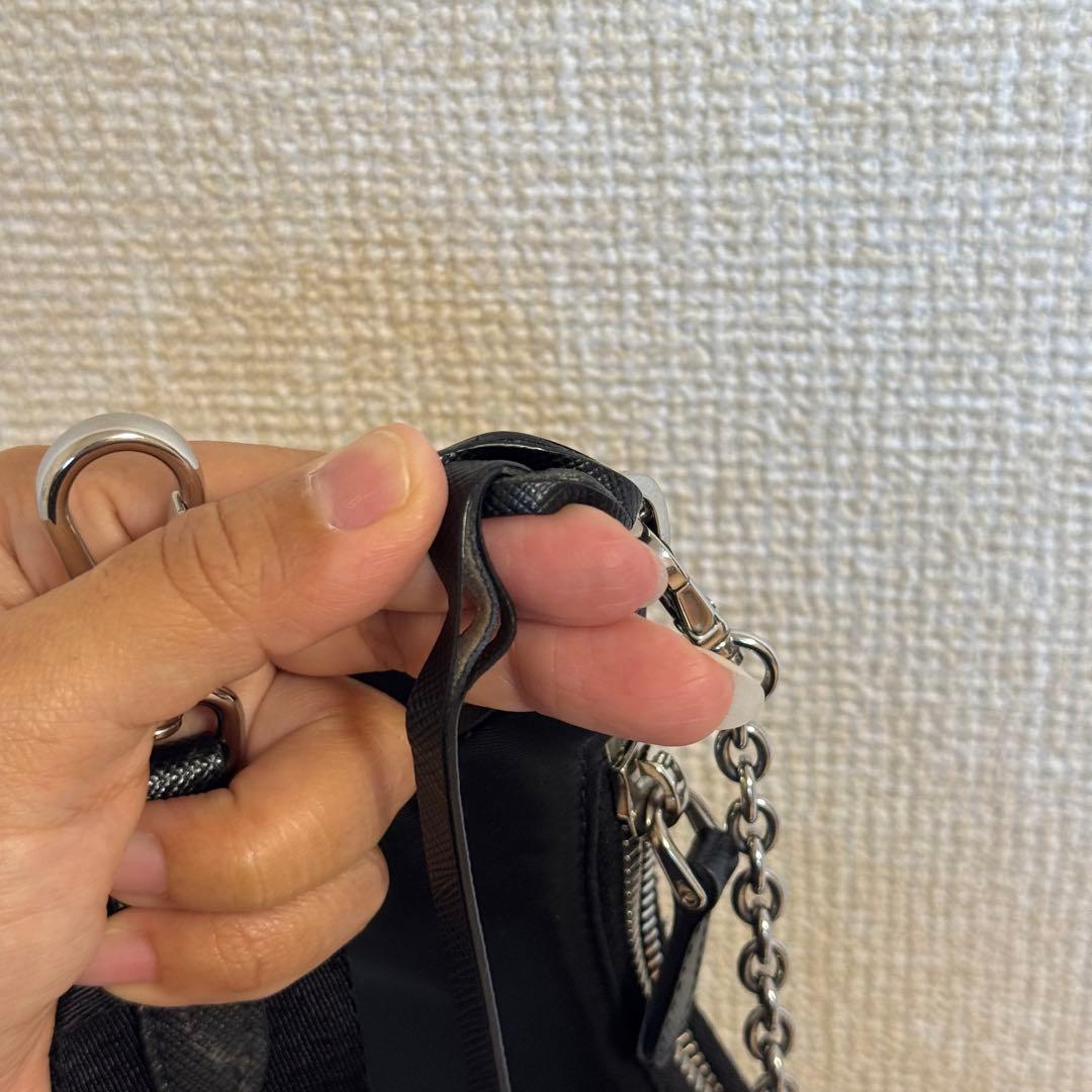 ずんだ餅様専用PRADA Re-Edition 2005 Re-Nylon - メルカリ