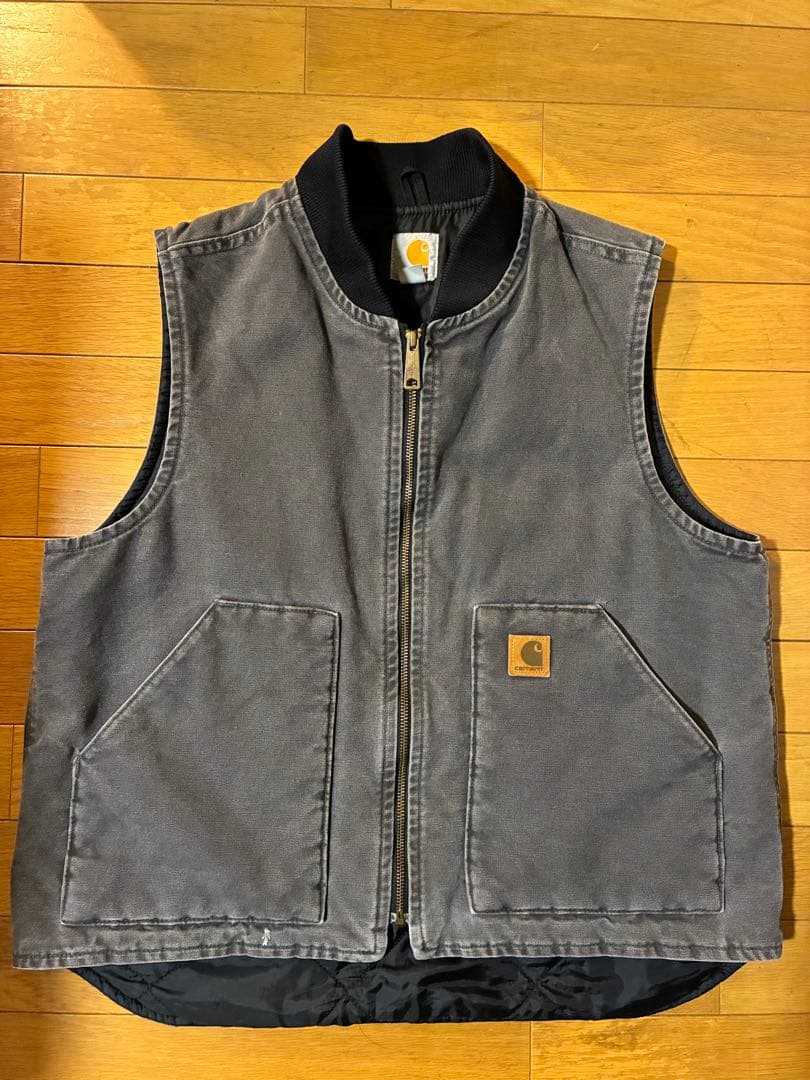 カーハート ダックベスト V02 グレー Lサイズ 中古・古着通販】CarHartt (カーハート) 裏地ボアダックベスト グレー