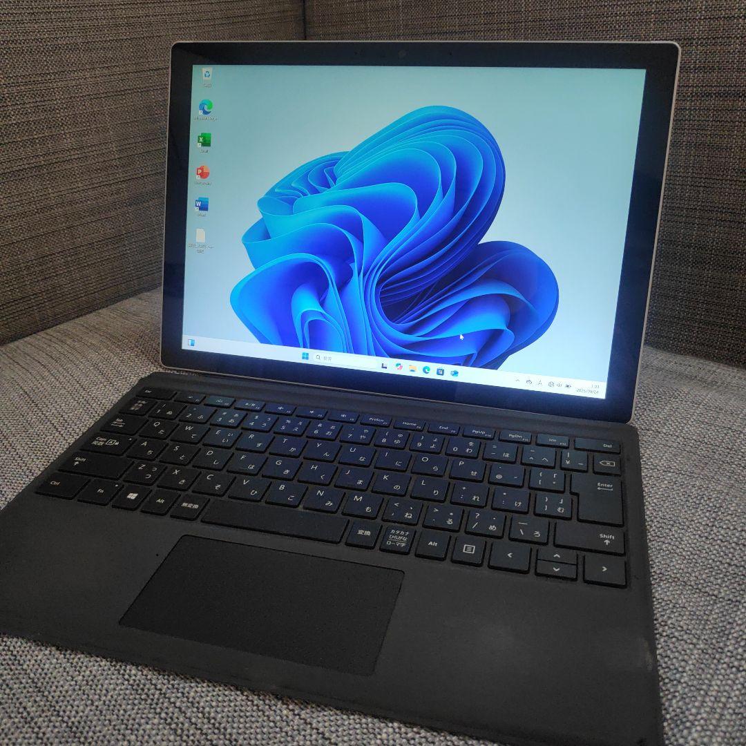 《Surface Pro7》Core i5／メモリ8GB／SSD256GB