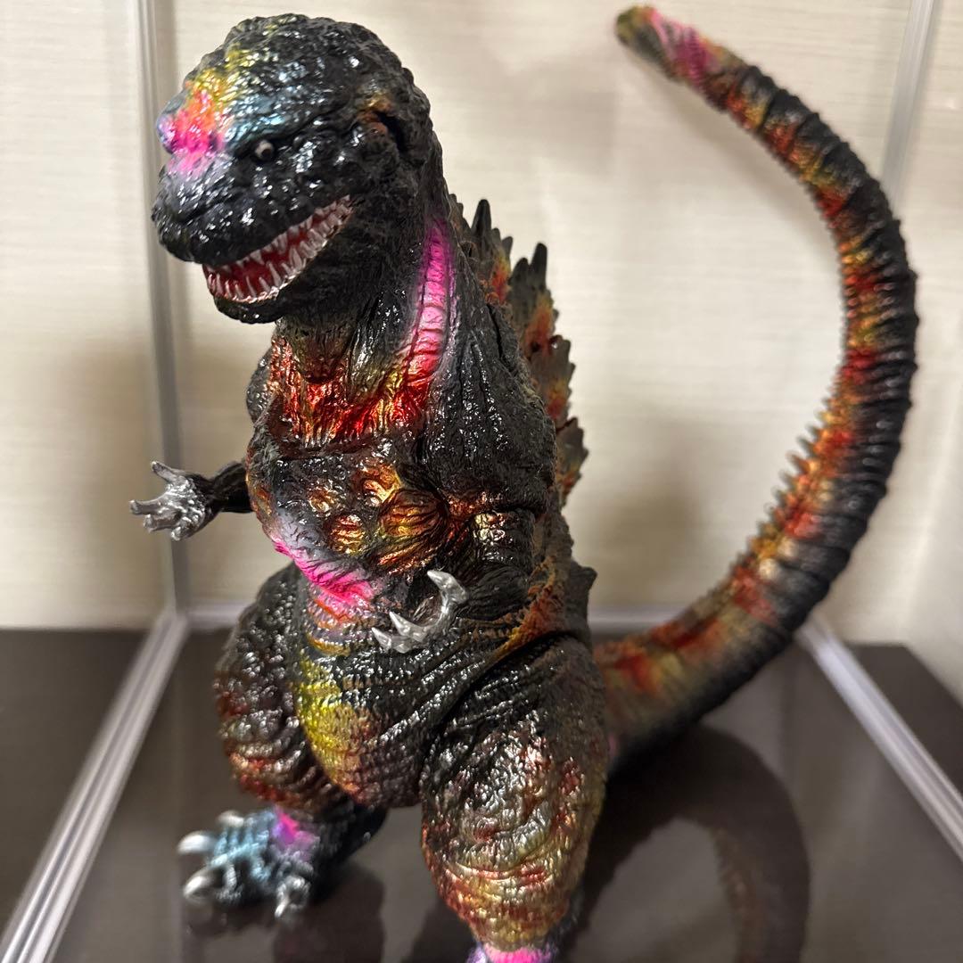 p*7様 PassionTank ゴジラ2016 第4形態　ソフビ　ブロッパス シン・ゴジラ」より第4形態のソフビが 全高約49cmのビッグサイズで立体