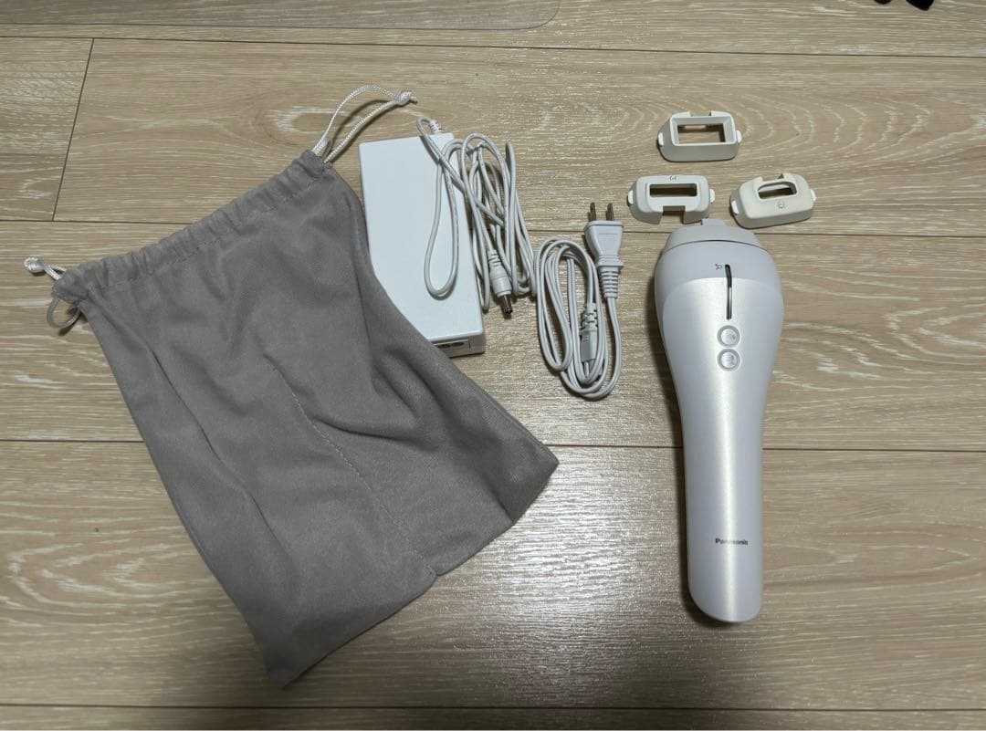 Panasonic　ES-WP81 光エステ 脱毛器 Amazon | パナソニック 光美容器 光エステ ボディ&フェイス用 ハイ