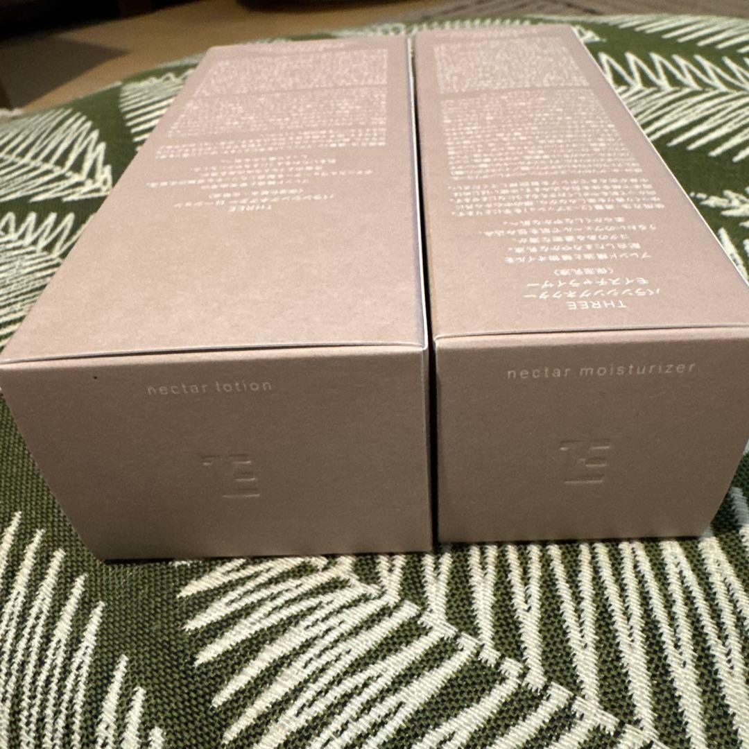 THREE バランシング ネクター ローション＆モイスチャライザーセット