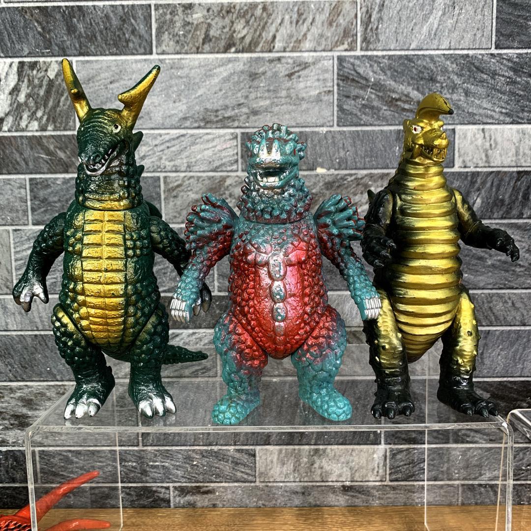 旧ウルトラ怪獣シリーズ 日本製 硬質ソフビ ウルトラマン怪獣 12体