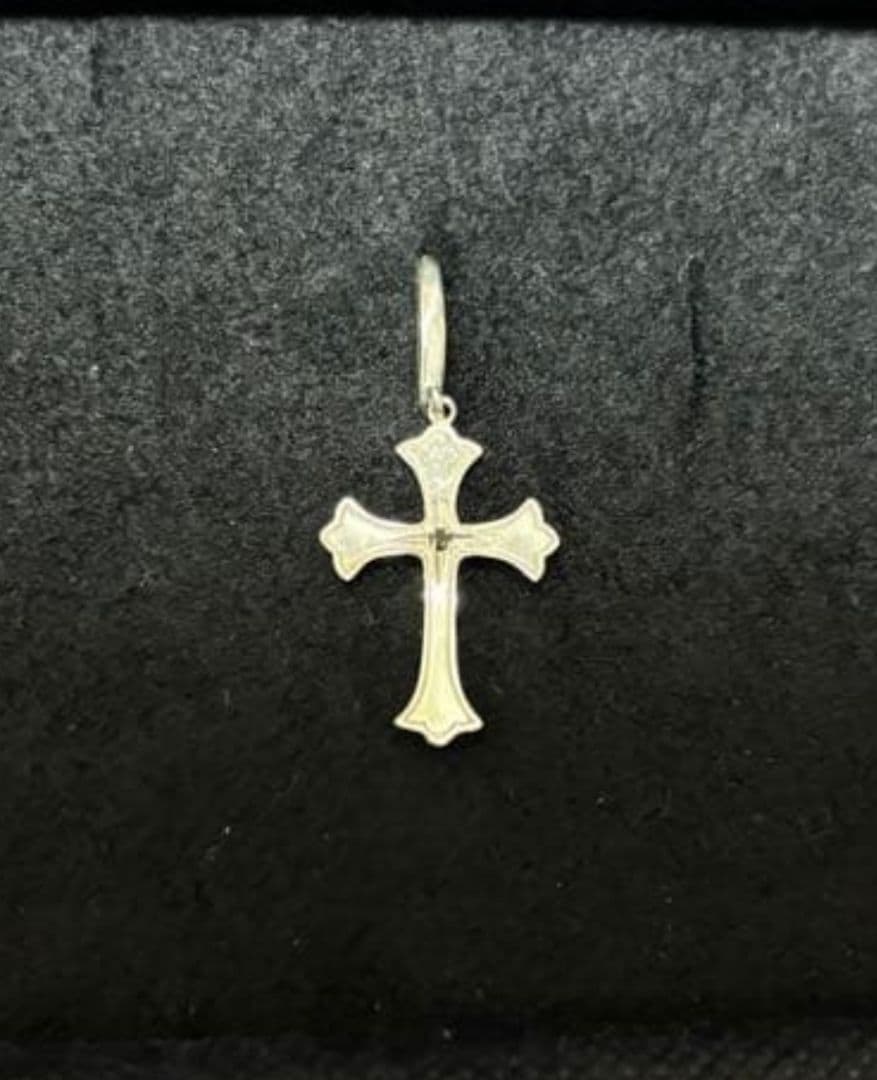 セカオワ World Is Over クロスピアス NEWS】 Fukase監修によるグッズプロジェクト「World Is Over」のグッズ