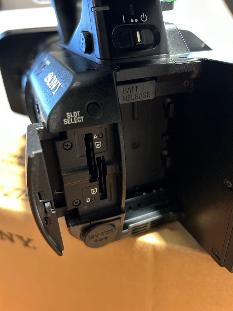 値下げしましたSONY PXW-Z190（充電器、バッテリー1本レインカバー付