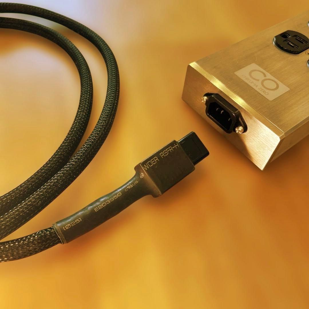 チクマ 高品位8口オーディオ用電源タップ CB-8100Z - メルカリ