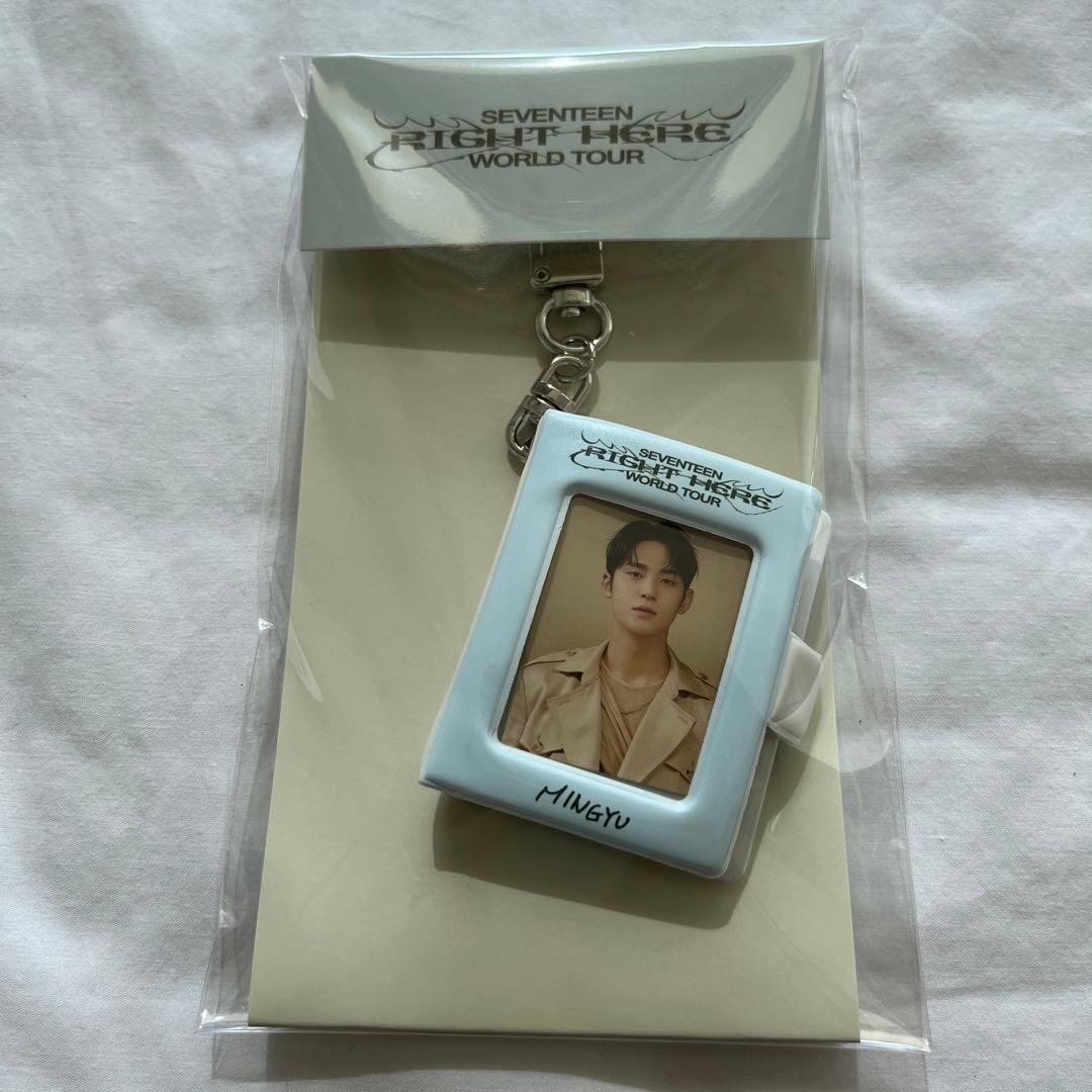 ミンギュSEVENTEEN[RIGHT HERE]ミニコレクトブックキーリング - メルカリ