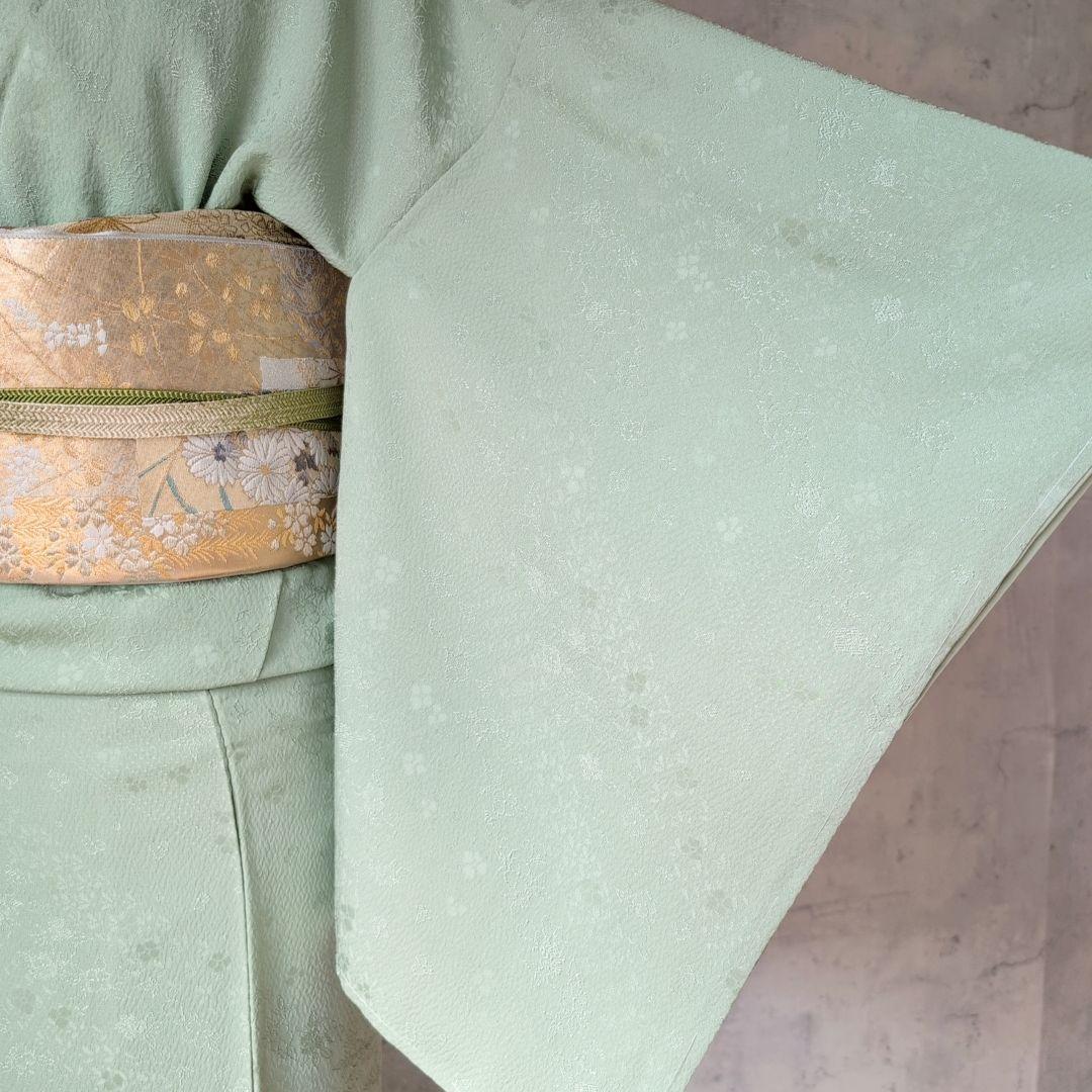 色無地 着物 フルセット 正絹 緑 爽やか シンプル しつけ糸 地紋花柄