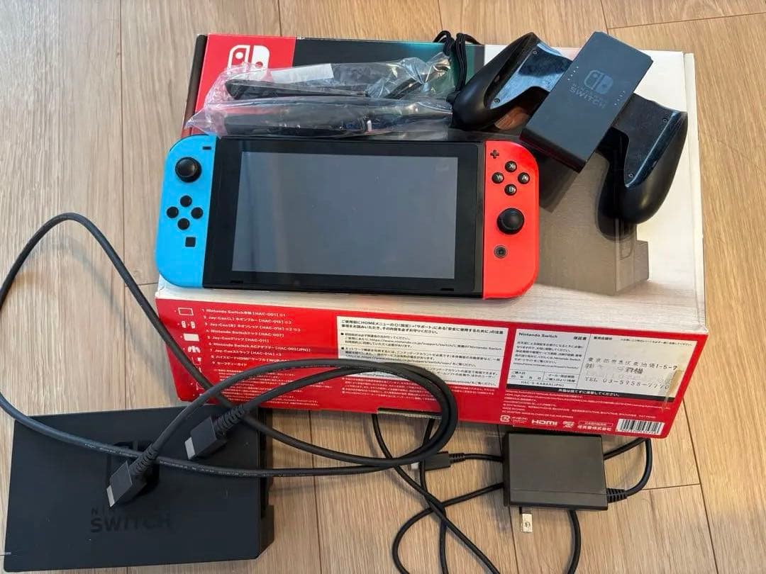 Nintendo Switch1 本体 青/赤 Joy-Con 付属品完備 - メルカリ