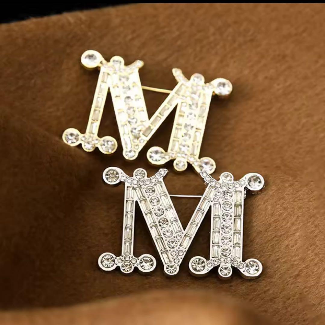 ゴールド クリスタルブローチ MaxMara マックスマーラ Mロゴ