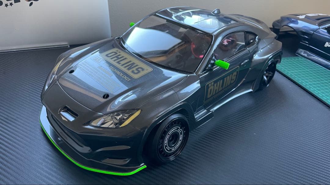 ヨコモGR86 ボディLED電飾付き - メルカリ