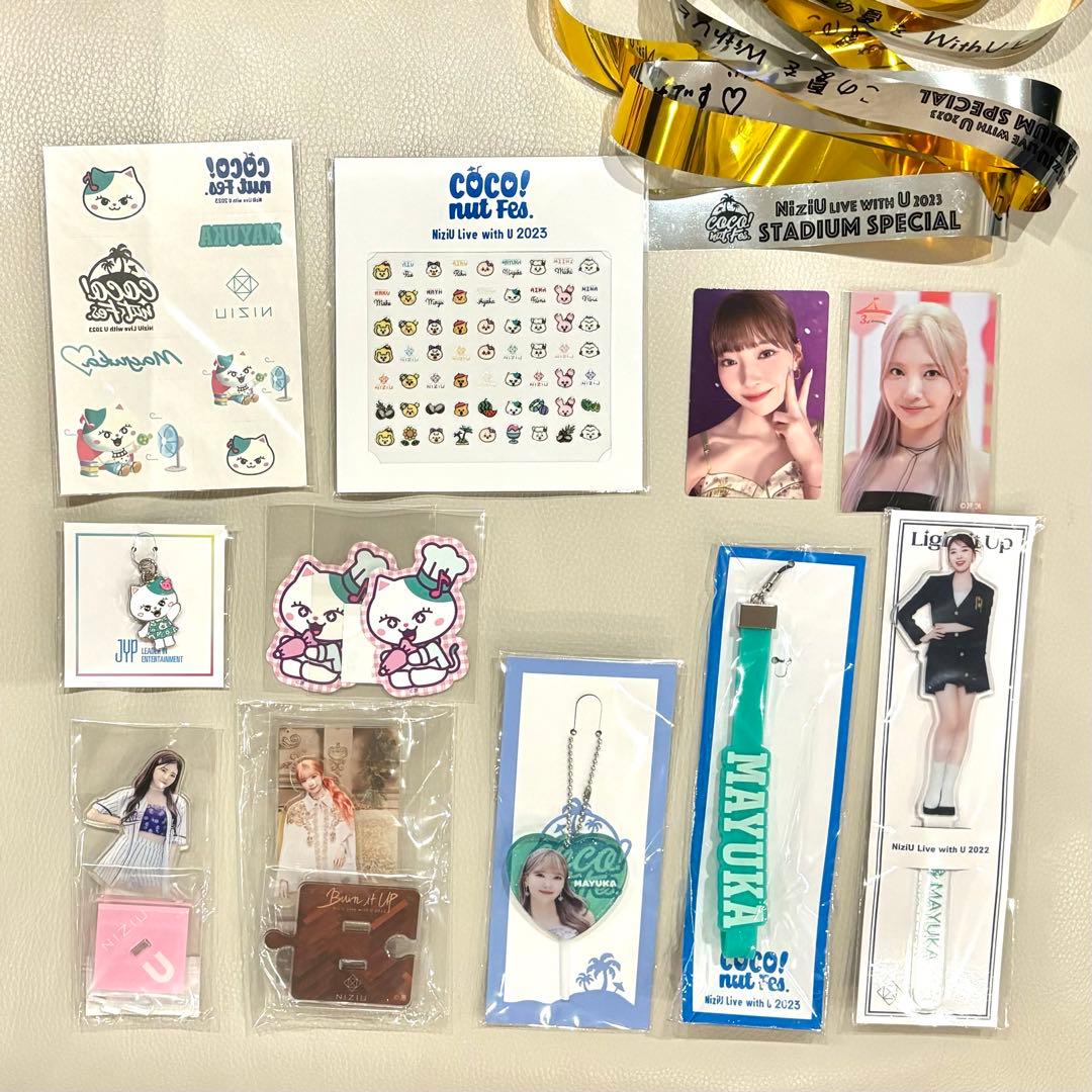 新品未開封】NiziU マユカ NiZOO ルキャ グッズ13点セット - メルカリ