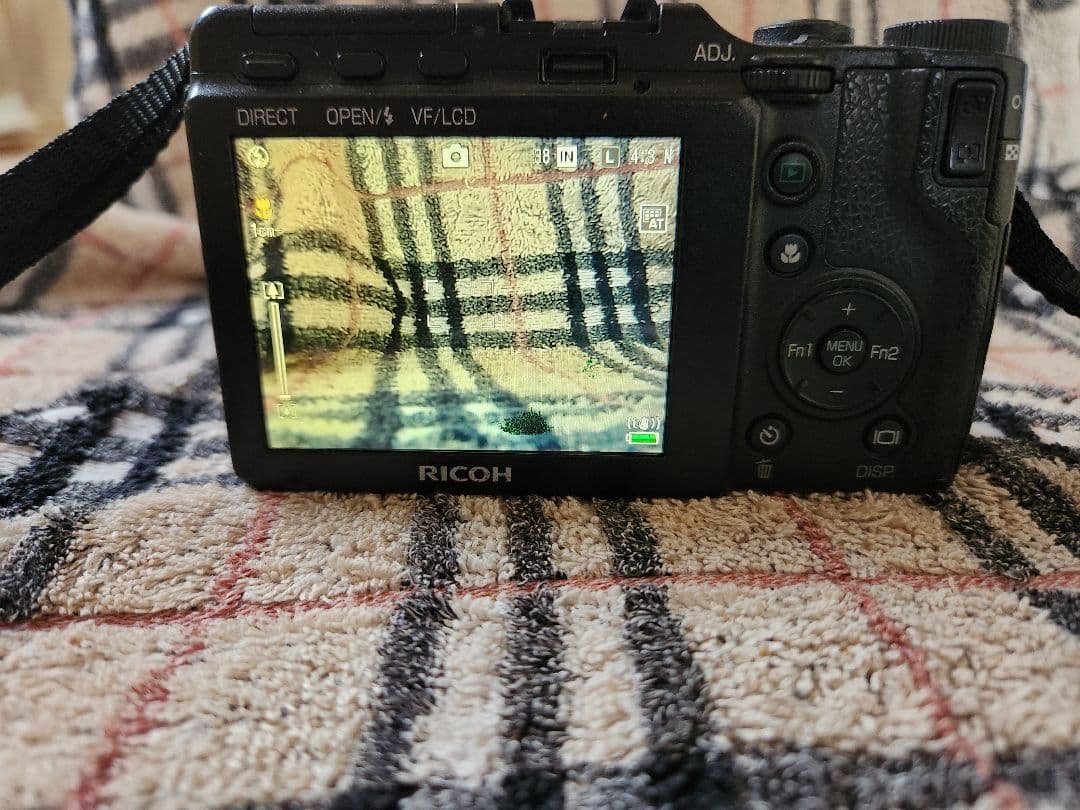 ジャンク扱い✨RICOH GXR コンパクトデジタルカメラ - メルカリ