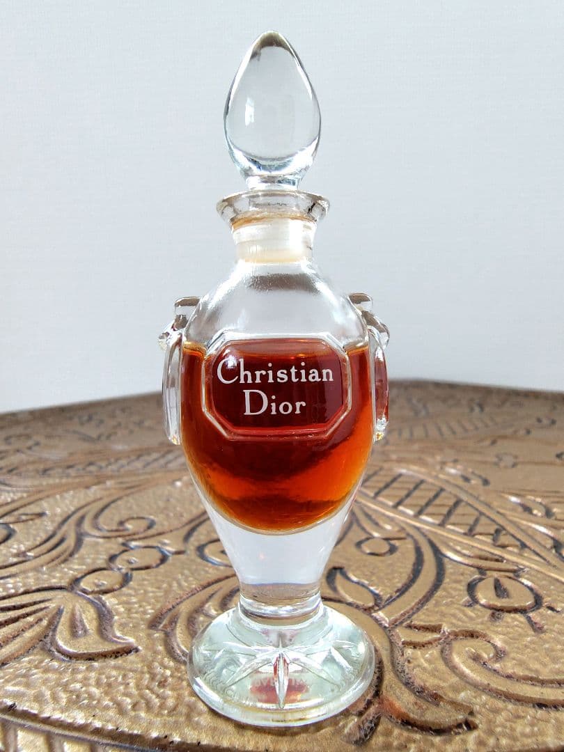 DIOR　クリスチャン ディオール　ディオリッシモ　アンフォラボトル　7.5ml